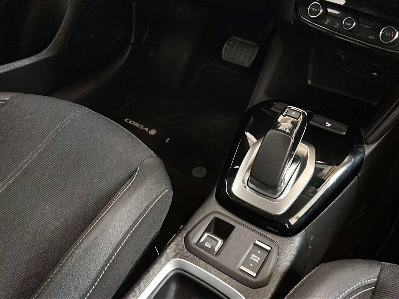 OPEL Corsa 5 porte Elegance - 24