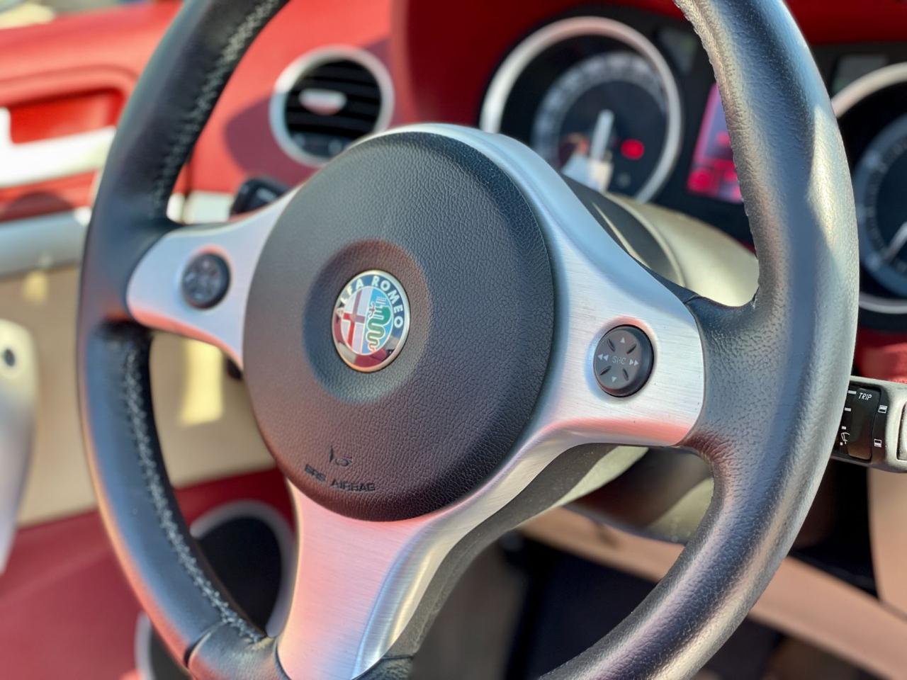 ALFA ROMEO Spider 2.2 JTS Exclusive - 22