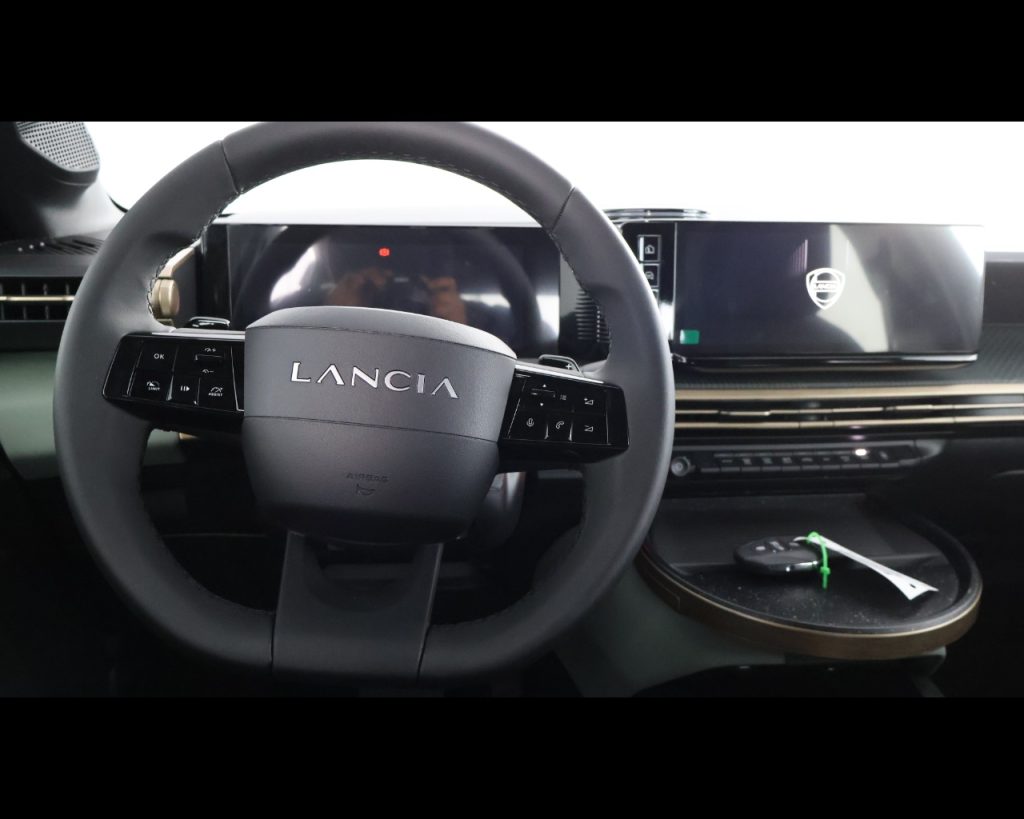 LANCIA Ypsilon Nuova  MHEV serie 1-Nuova  1.2 110cv Ibrida - 9