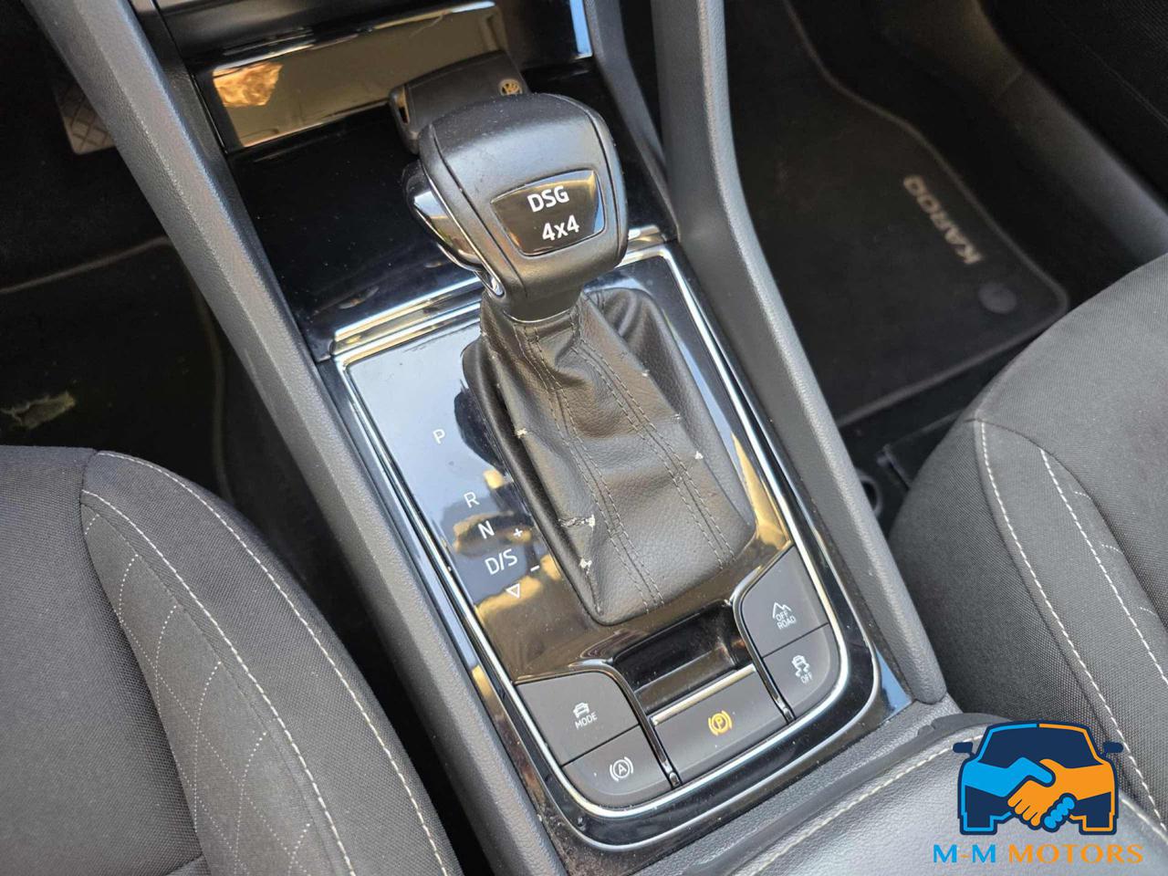 SKODA Karoq 1.5 TSI ACT DSG 4x4 Executive - 16