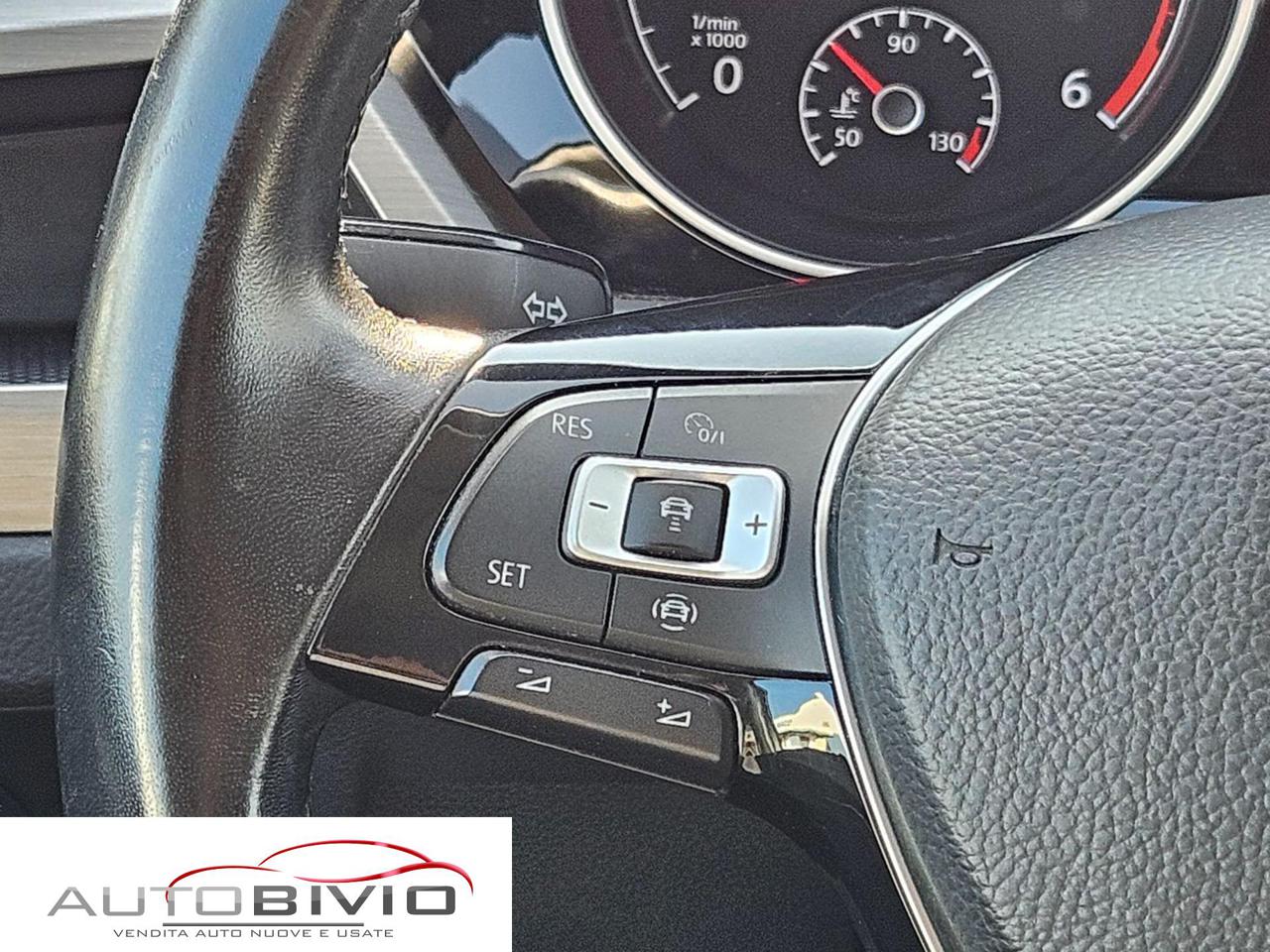 VOLKSWAGEN Touran 1.6 TDI 115 CV SCR DSG Comfortline BlueMotion Tech - 25