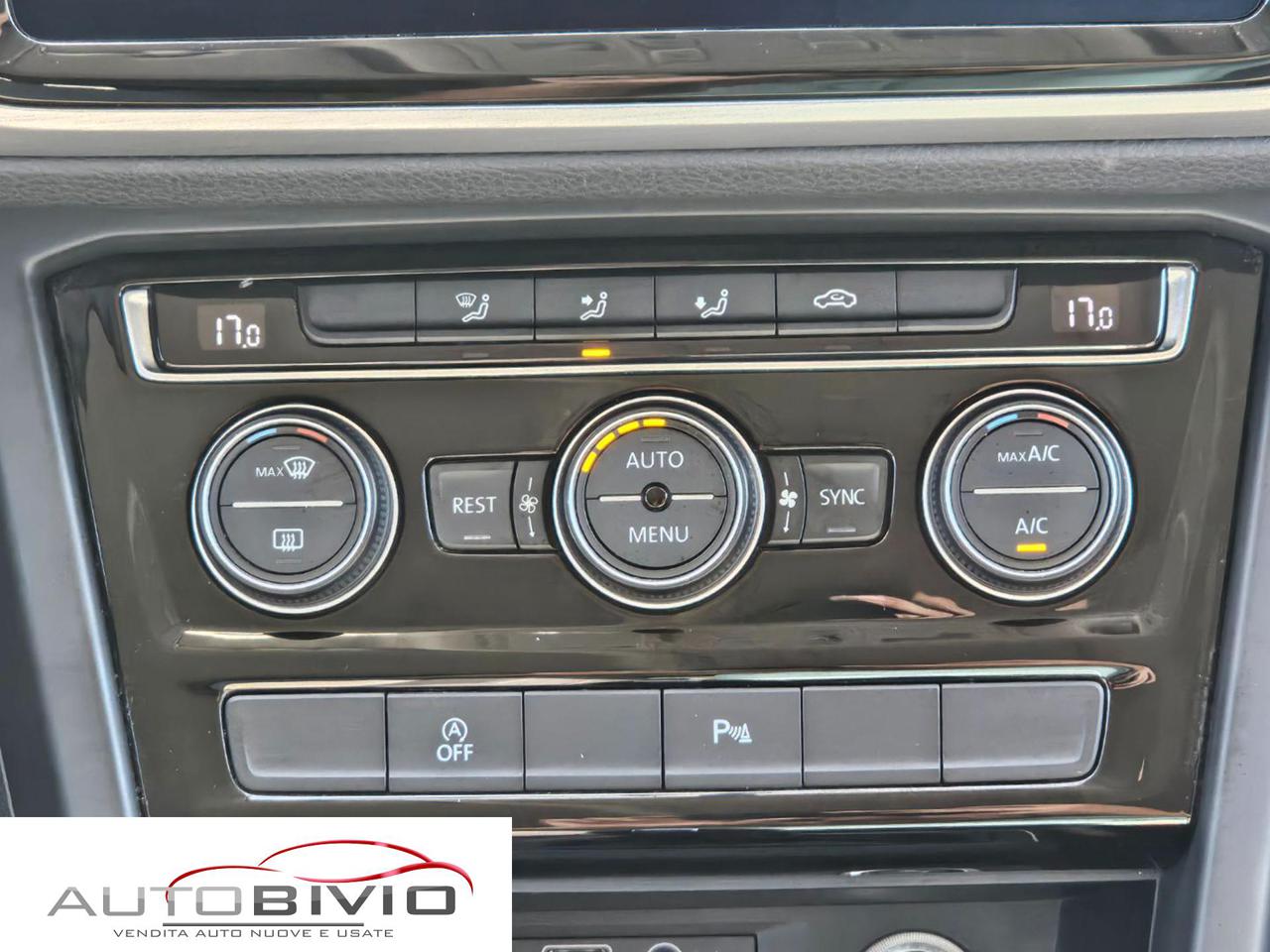 VOLKSWAGEN Touran 1.6 TDI 115 CV SCR DSG Comfortline BlueMotion Tech - 28