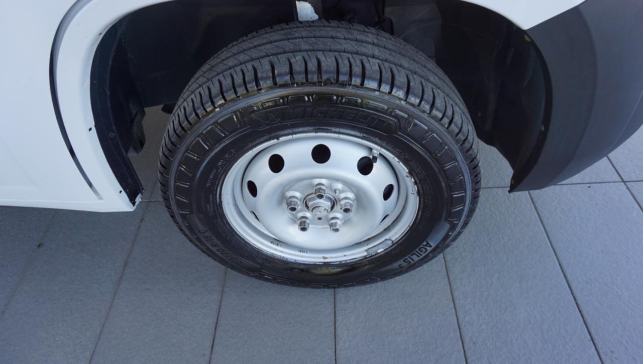 FIAT Ducato 30 2.2 Mjt 140CV PC-TN Panorama - 12