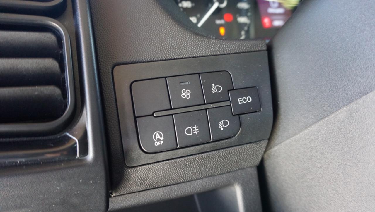 FIAT Ducato 30 2.2 Mjt 140CV PC-TN Panorama - 17