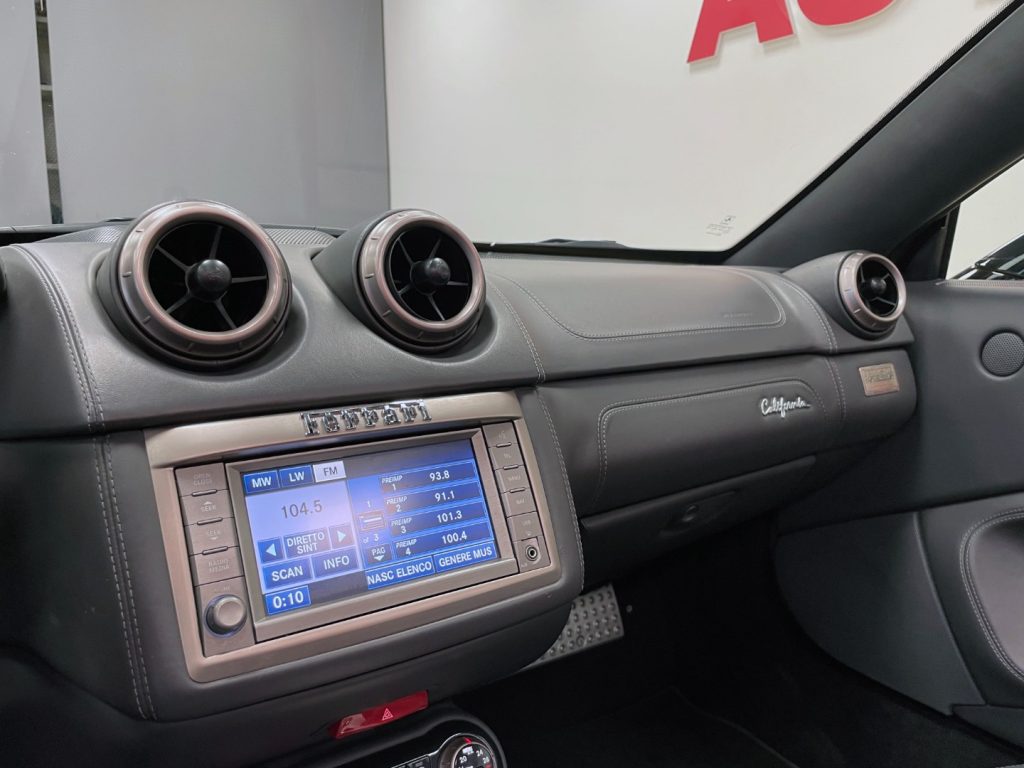 FERRARI California 4.3 DCT - GIALLO TRIPLO STRATO - CARBO - UNICA! - 23