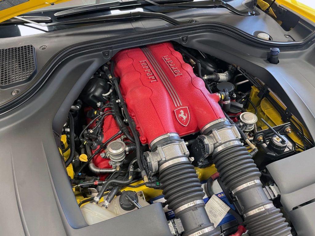 FERRARI California 4.3 DCT - GIALLO TRIPLO STRATO - CARBO - UNICA! - 30