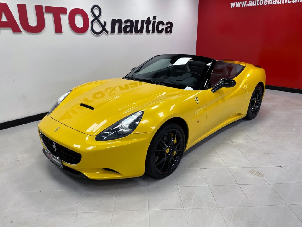 FERRARI California 4.3 DCT - GIALLO TRIPLO STRATO - CARBO - UNICA! - 32