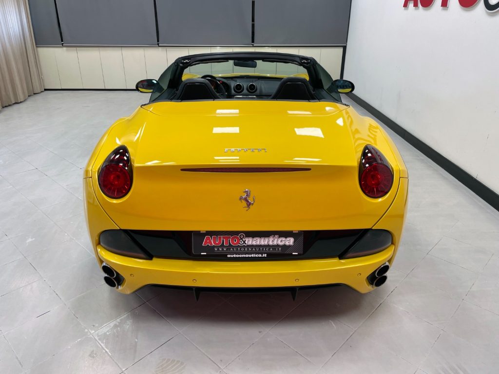 FERRARI California 4.3 DCT - GIALLO TRIPLO STRATO - CARBO - UNICA! - 40
