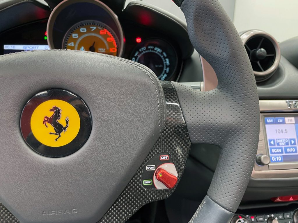 FERRARI California 4.3 DCT - GIALLO TRIPLO STRATO - CARBO - UNICA! - 44