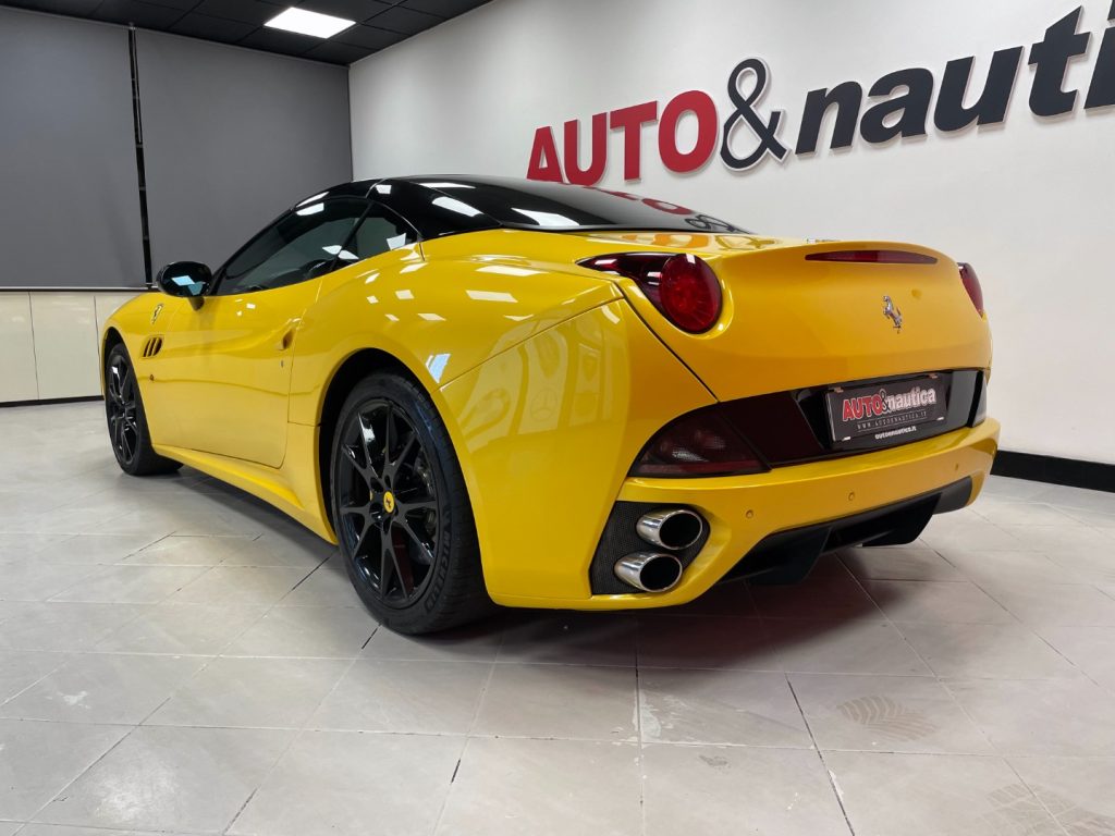 FERRARI California 4.3 DCT - GIALLO TRIPLO STRATO - CARBO - UNICA! - 72