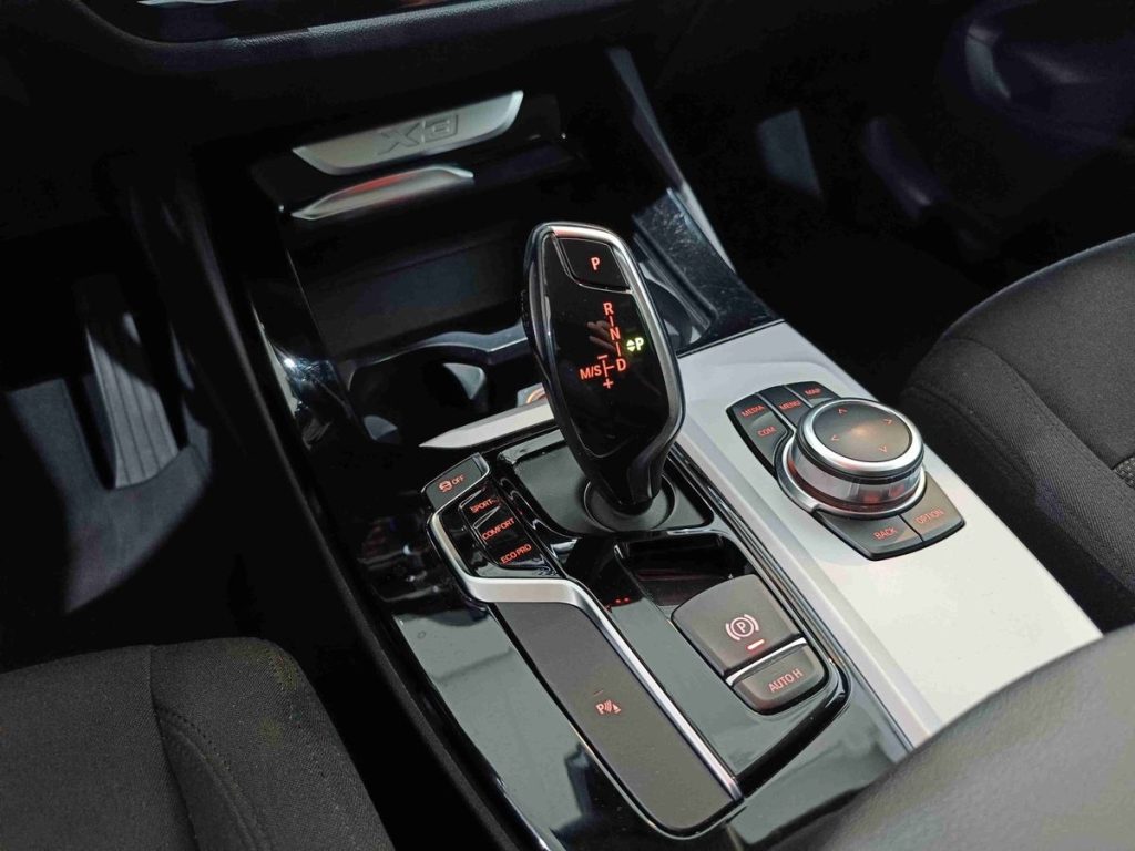 BMW X3 sDrive18d Aut. - 8