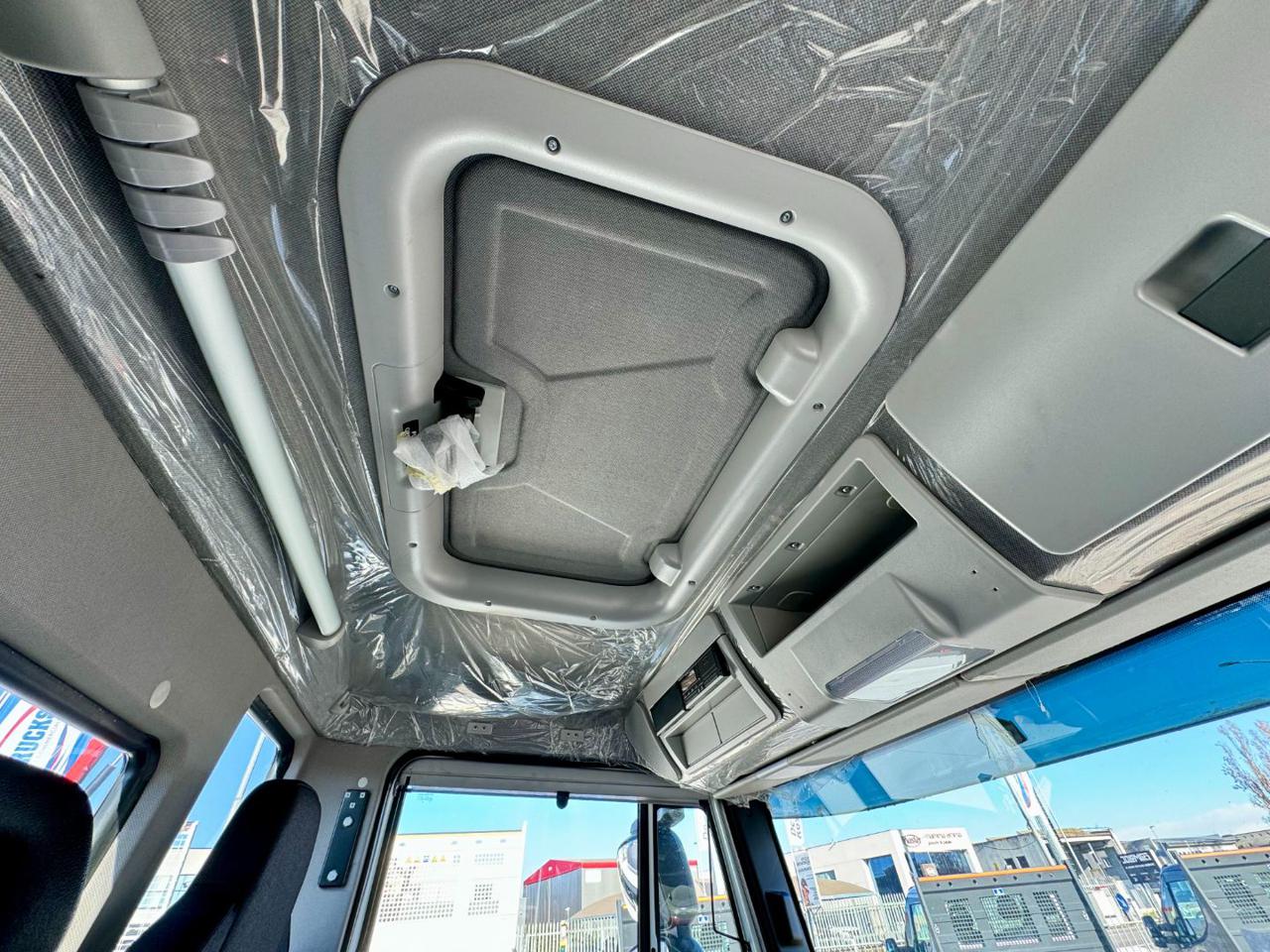 IVECO EUROCARGO 180-320K - 15