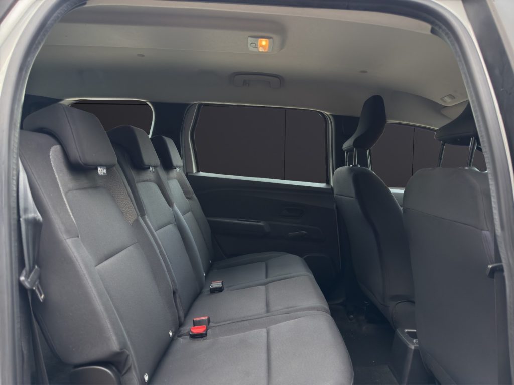 DACIA Jogger 1.0 TCe GPL 100 CV 5 posti Essential - 19