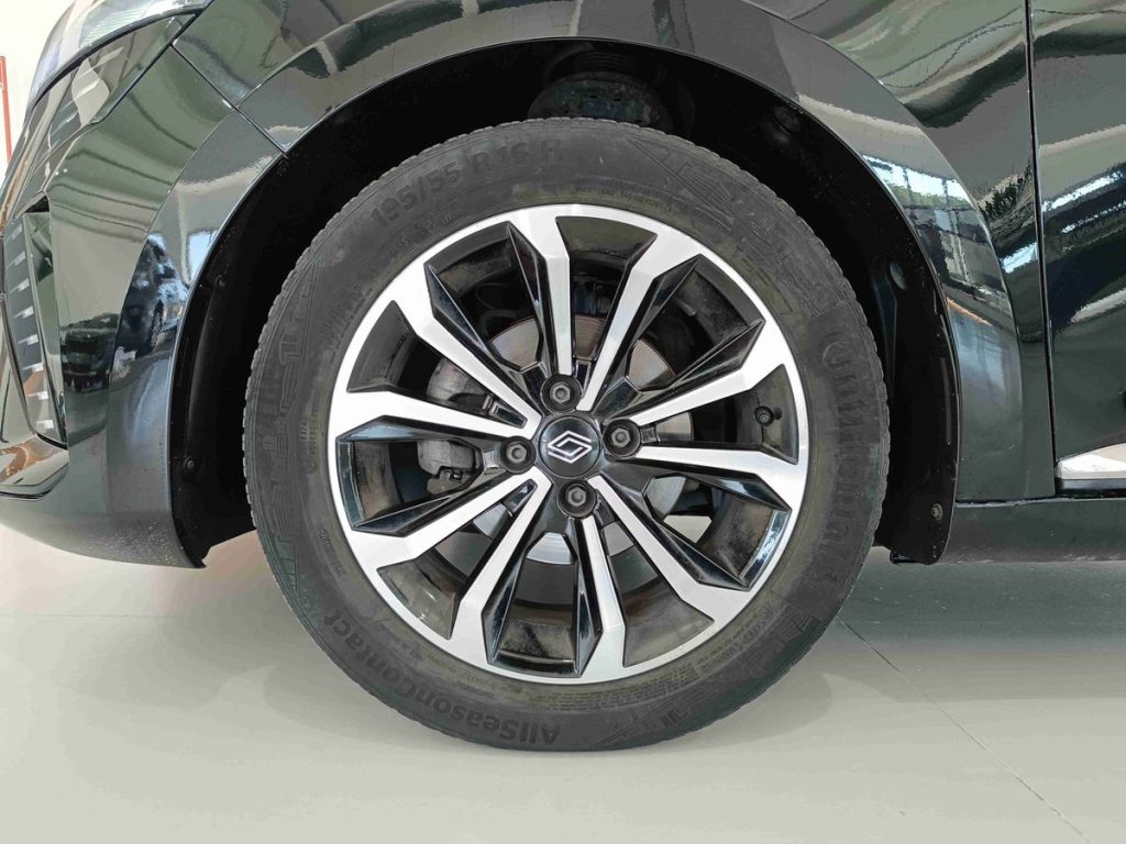 RENAULT Clio TCe 90 CV 5 porte Techno - 14