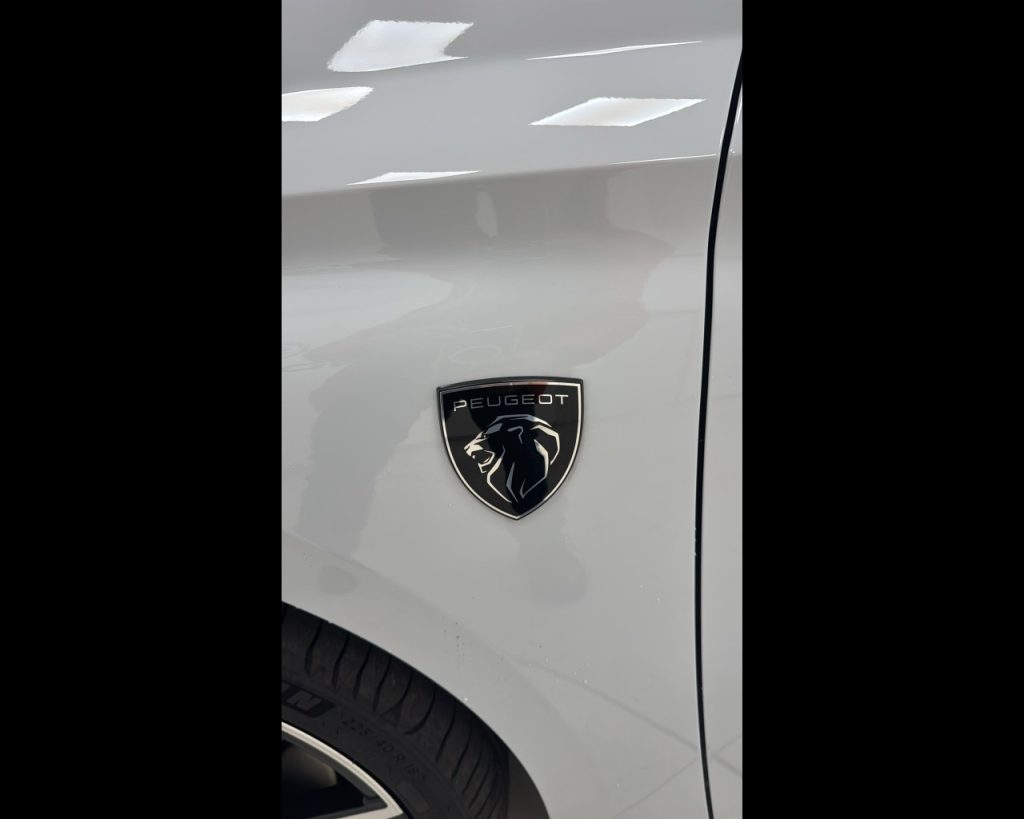 PEUGEOT 308 SW 1.2 puretech t GT s&s 130cv eat8 - 11