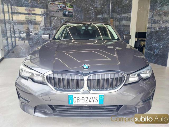 BMW 318 Gris foncé Pastel