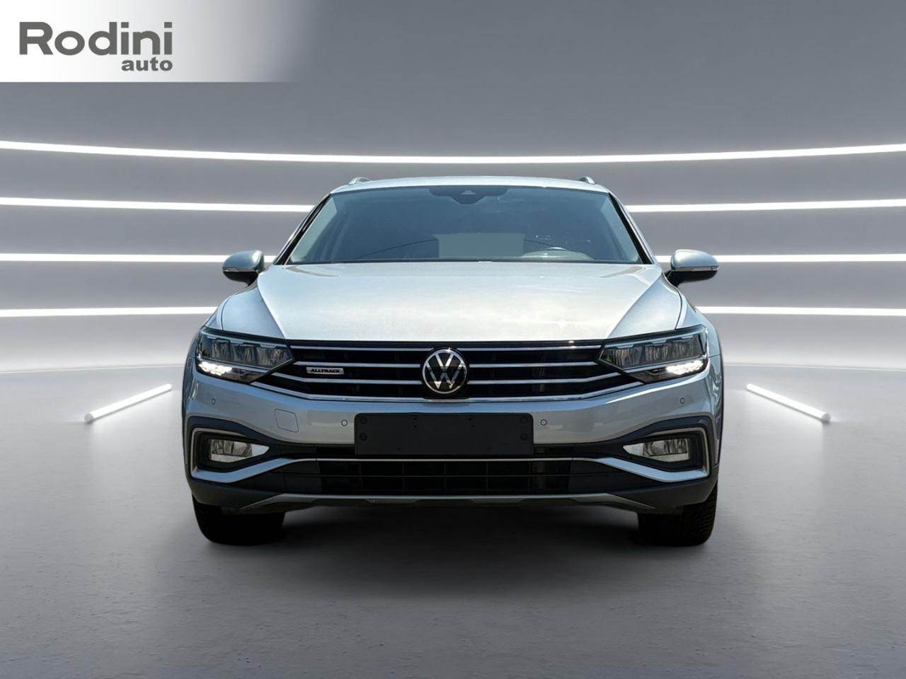 VOLKSWAGEN Passat Alltrack 2.0 TDI 200 CV 4MOTION DSG - 2