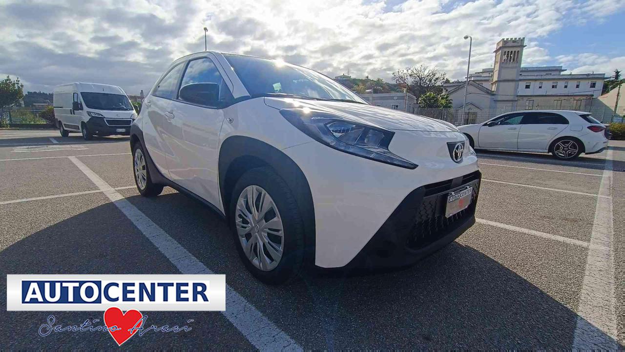 TOYOTA Aygo X 1.0 VVT-i 72 CV 5 porte Active - 8