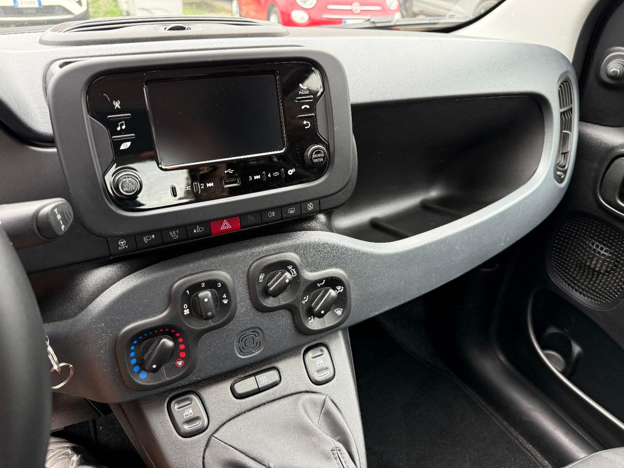 FIAT Panda 1.0 FireFly S&S Hybrid - 29