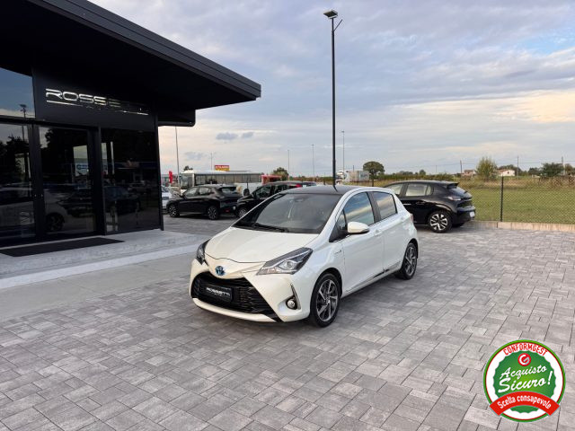 TOYOTA Yaris Bianco perlato