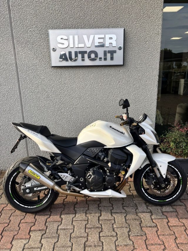 KAWASAKI Z 750 Bianco pastello