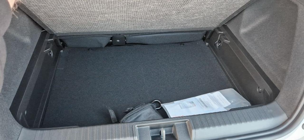 RENAULT Captur ECO-G 100 CV Techno km.0 - 33