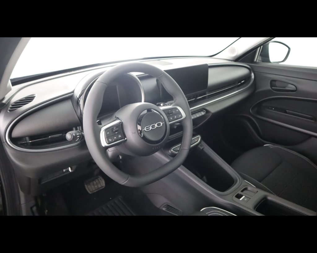 FIAT 600 POP 1.2 Hybrid 100cv - 13