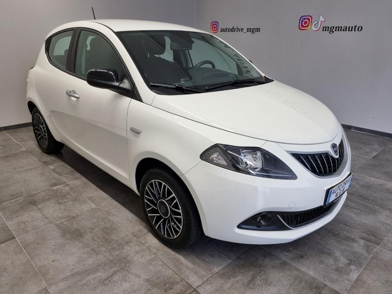 LANCIA Ypsilon 1.0 FireFly 5 porte S&S Hybrid Platino - 31