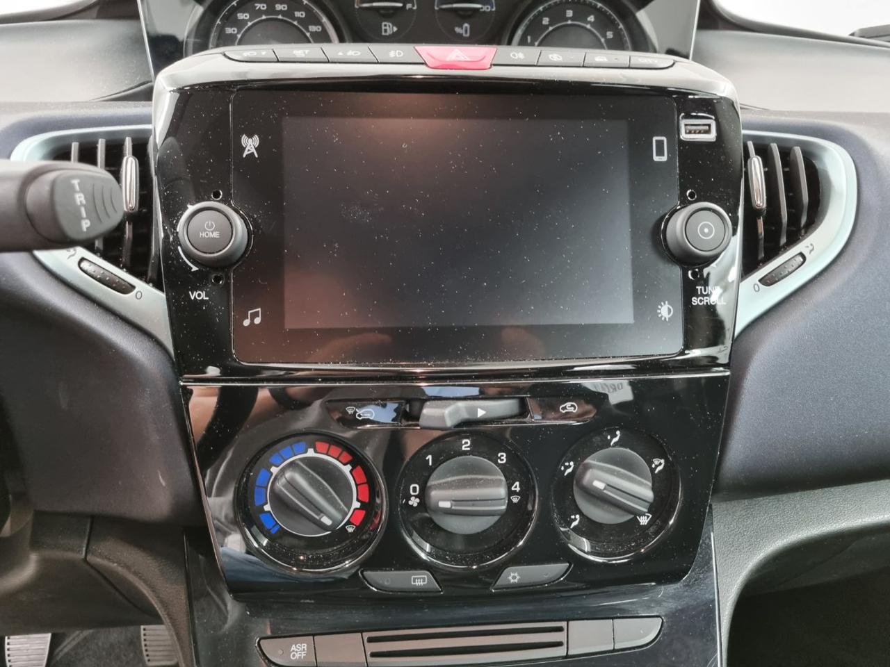 LANCIA Ypsilon 1.0 FireFly 5 porte S&S Hybrid Platino - 29