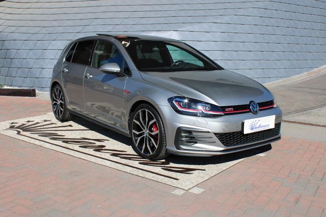 VOLKSWAGEN Golf GTI Argento metallizzato