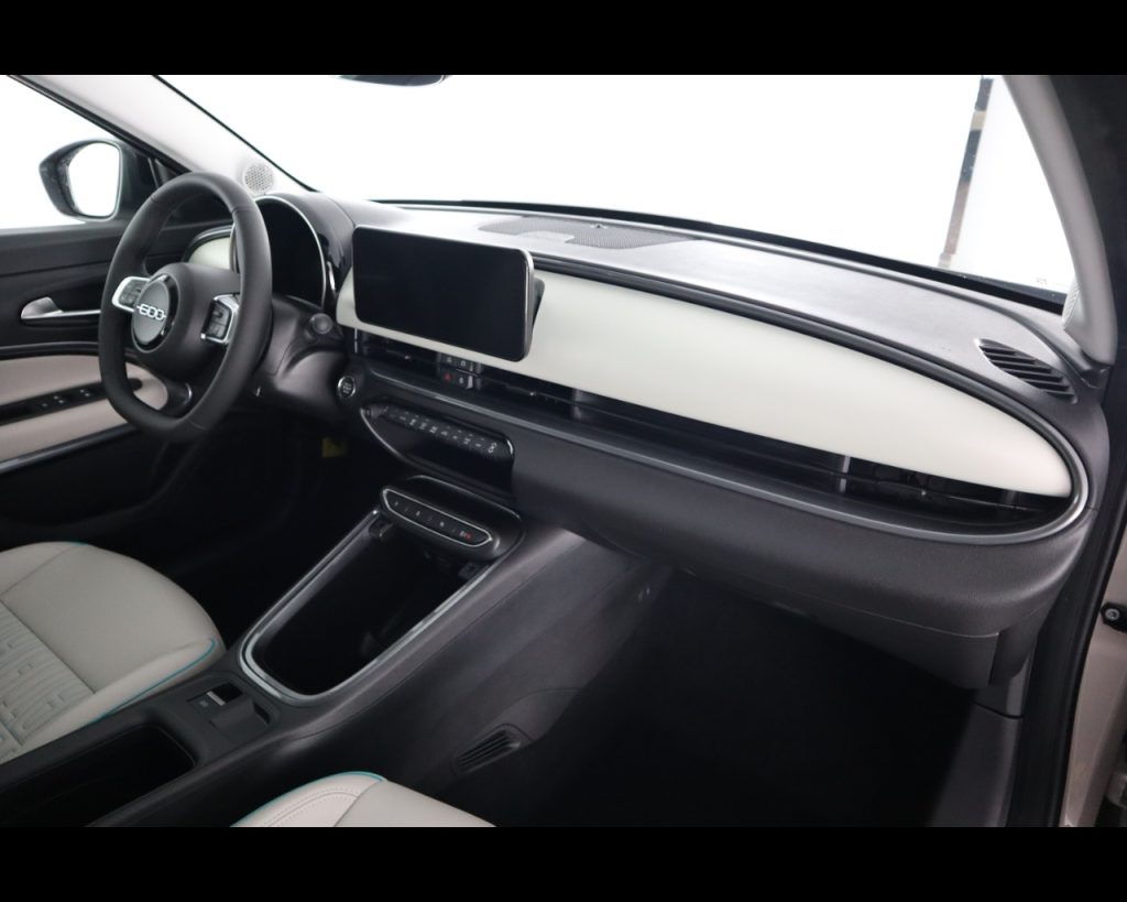 FIAT 600 Hybrid-LA PRIMA Hybrid 110CV - 16