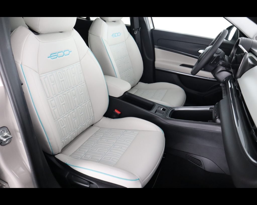 FIAT 600 Hybrid-LA PRIMA Hybrid 110CV - 17