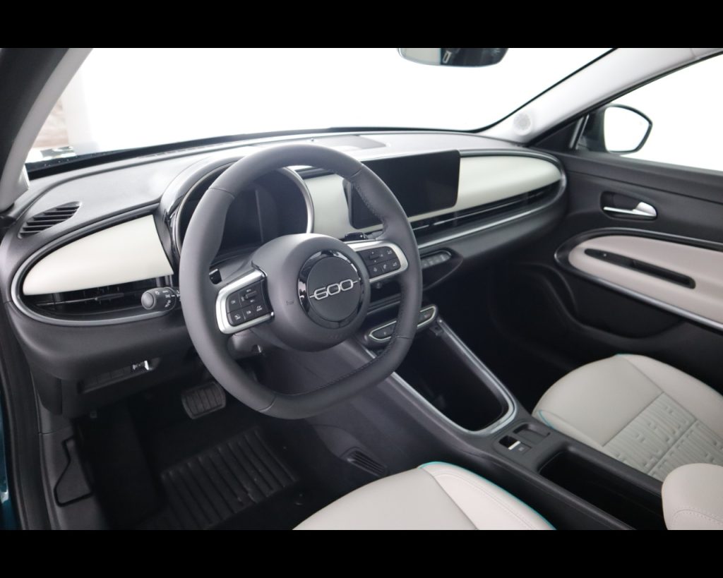 FIAT 600 Hybrid My25 La Prima Hybrid 100cv - 13