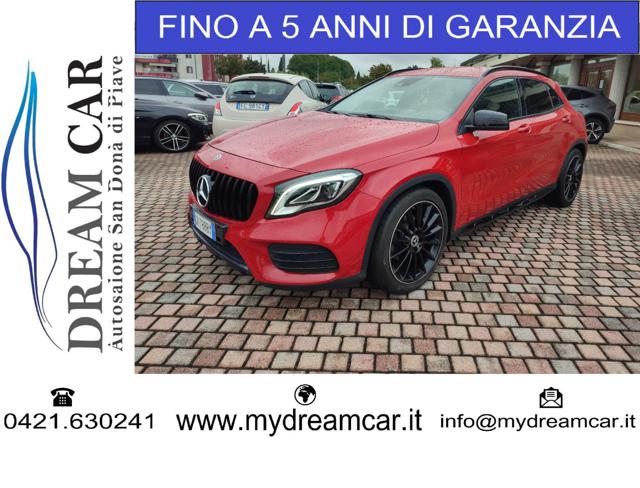 MERCEDES-BENZ GLA 200 Rosso pastello