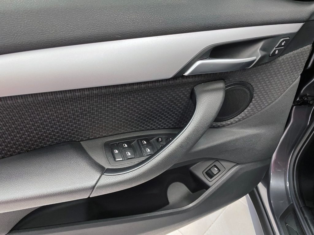 BMW X1 SDRIVE 18D BUSINESS AUTO MY18 - 15