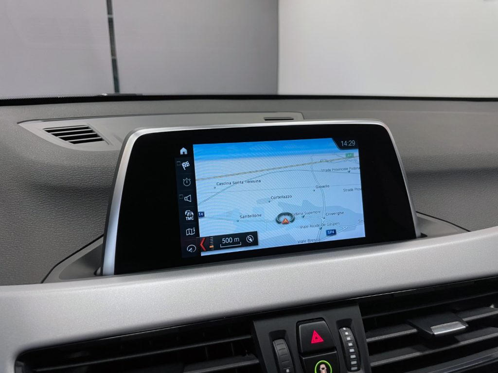 BMW X1 SDRIVE 18D BUSINESS AUTO MY18 - 20