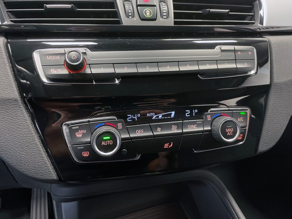 BMW X1 SDRIVE 18D BUSINESS AUTO MY18 - 26