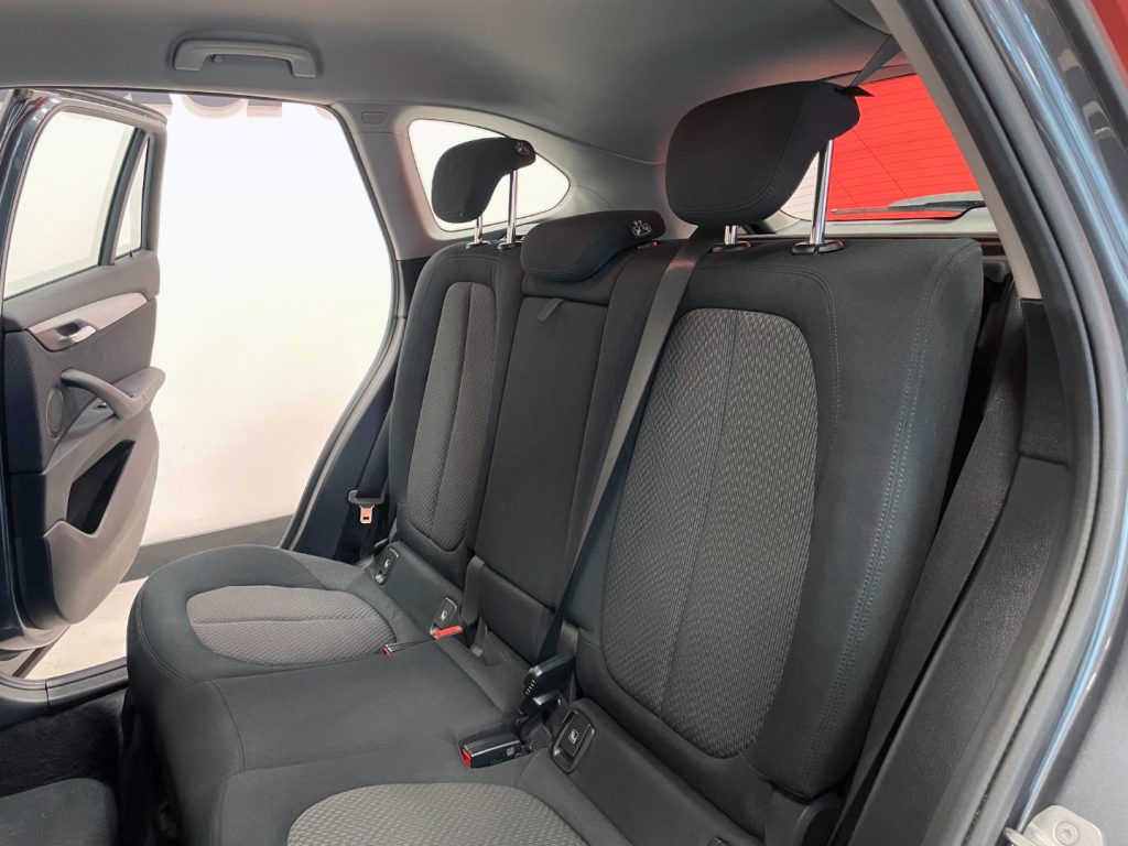 BMW X1 SDRIVE 18D BUSINESS AUTO MY18 - 28