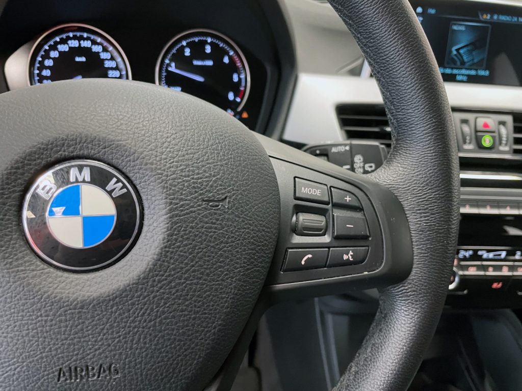 BMW X1 SDRIVE 18D BUSINESS AUTO MY18 - 44