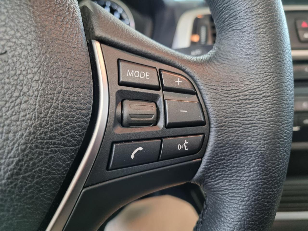 BMW 218 i Cabrio Advantage - 32