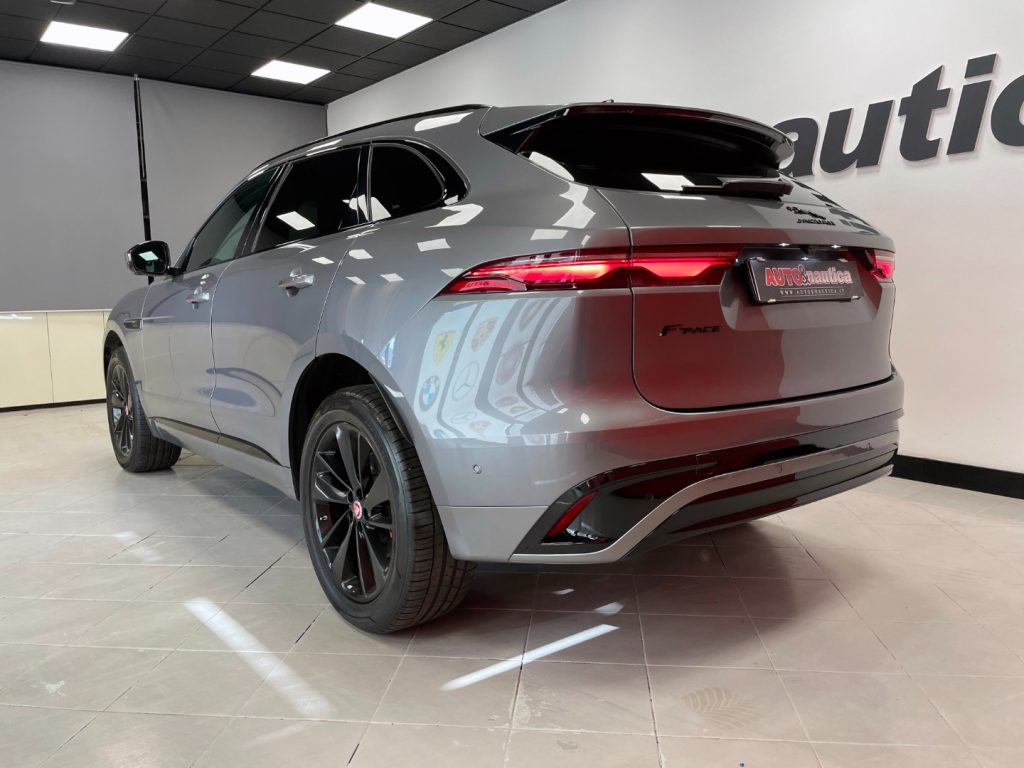 JAGUAR F-Pace 2.0d MHEV R-DYNAMIC HSE AWD 204CV - IVA DEDUCIBILE - 9