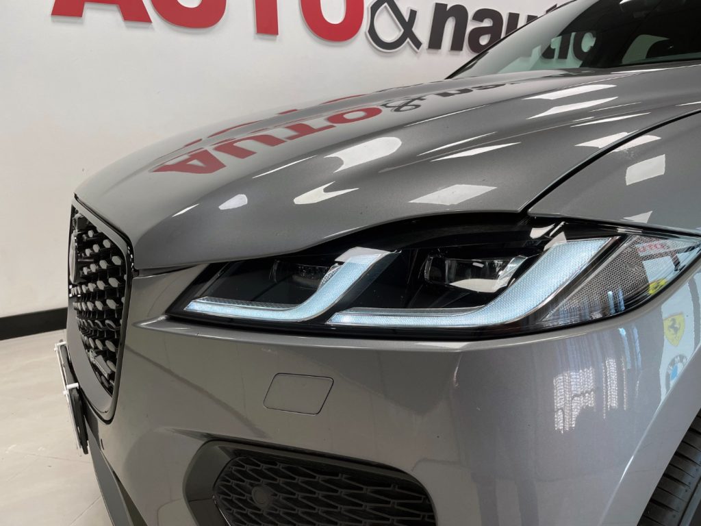 JAGUAR F-Pace 2.0d MHEV R-DYNAMIC HSE AWD 204CV - IVA DEDUCIBILE - 13