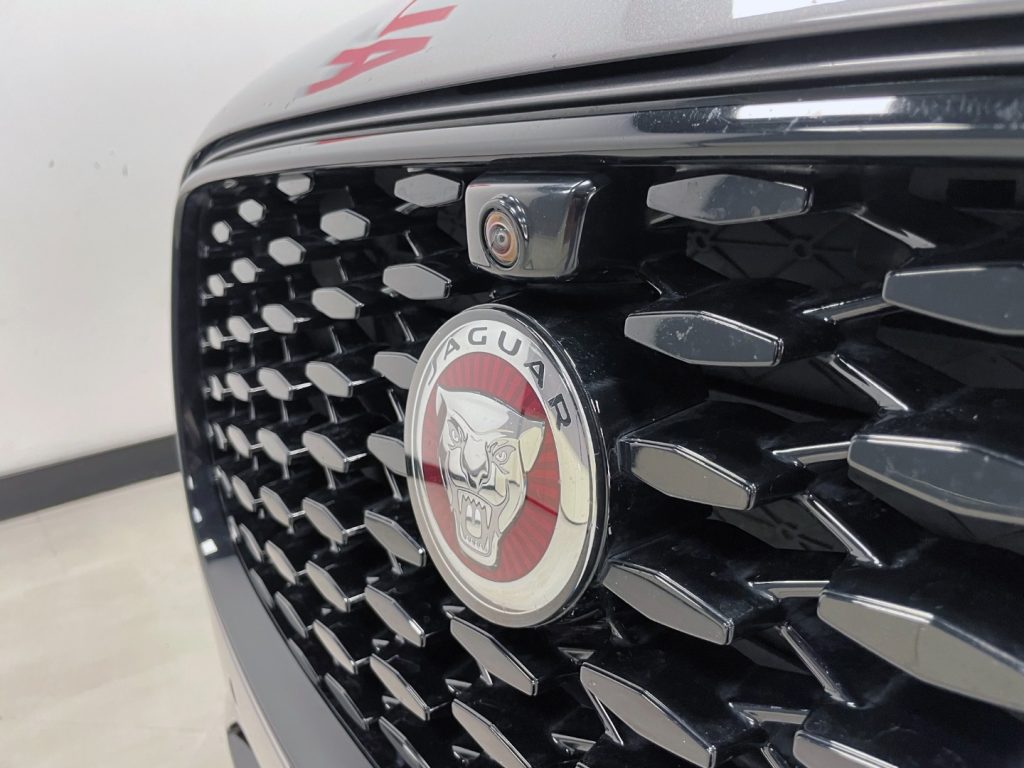 JAGUAR F-Pace 2.0d MHEV R-DYNAMIC HSE AWD 204CV - IVA DEDUCIBILE - 14