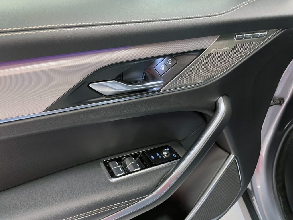 JAGUAR F-Pace 2.0d MHEV R-DYNAMIC HSE AWD 204CV - IVA DEDUCIBILE - 17