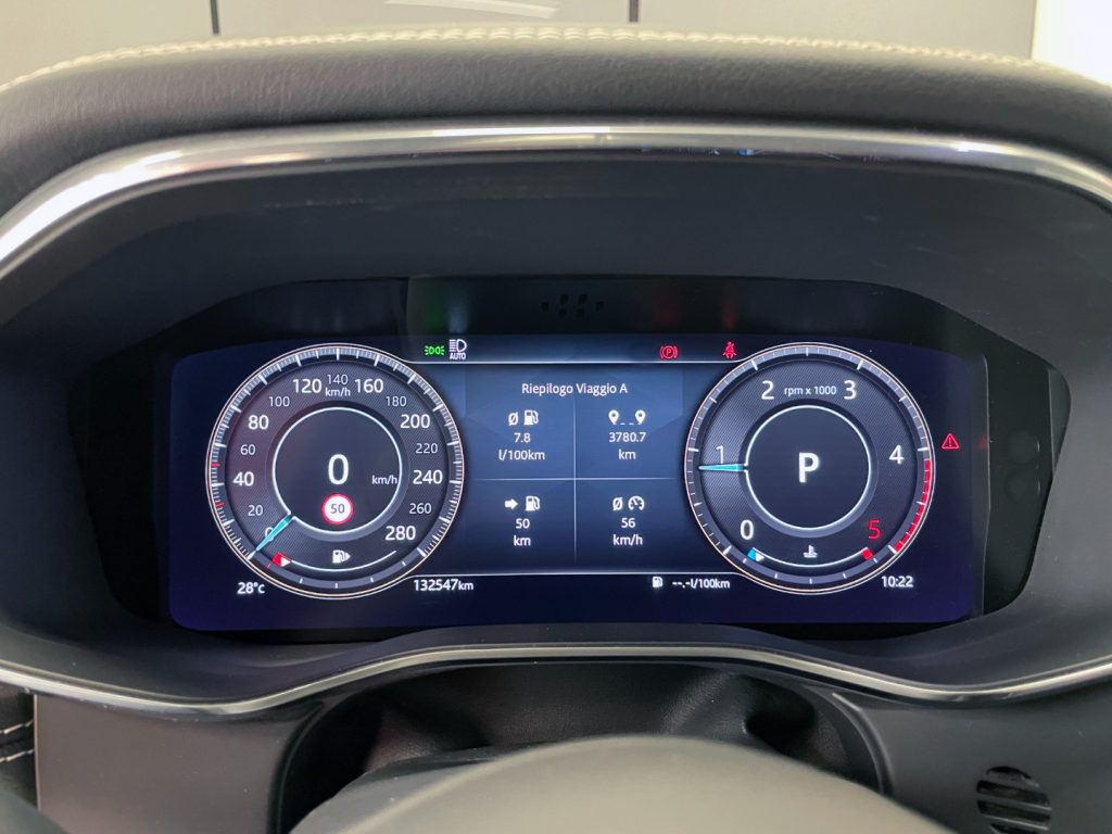 JAGUAR F-Pace 2.0d MHEV R-DYNAMIC HSE AWD 204CV - IVA DEDUCIBILE - 21