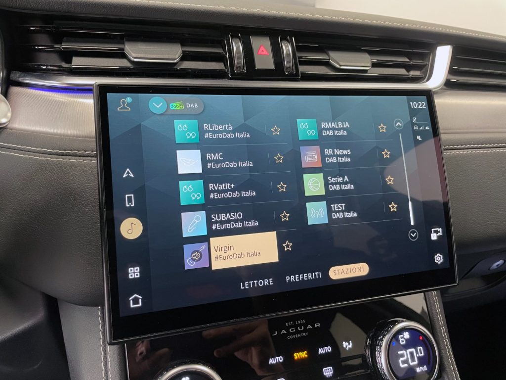 JAGUAR F-Pace 2.0d MHEV R-DYNAMIC HSE AWD 204CV - IVA DEDUCIBILE - 24