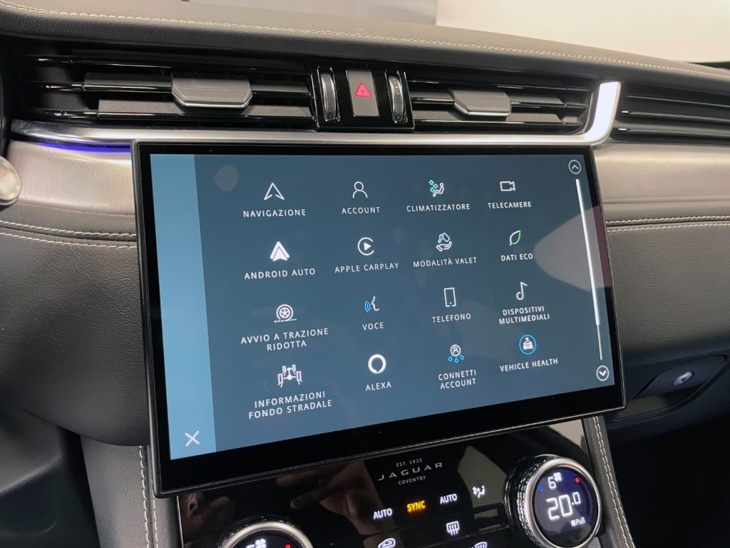 JAGUAR F-Pace 2.0d MHEV R-DYNAMIC HSE AWD 204CV - IVA DEDUCIBILE - 25