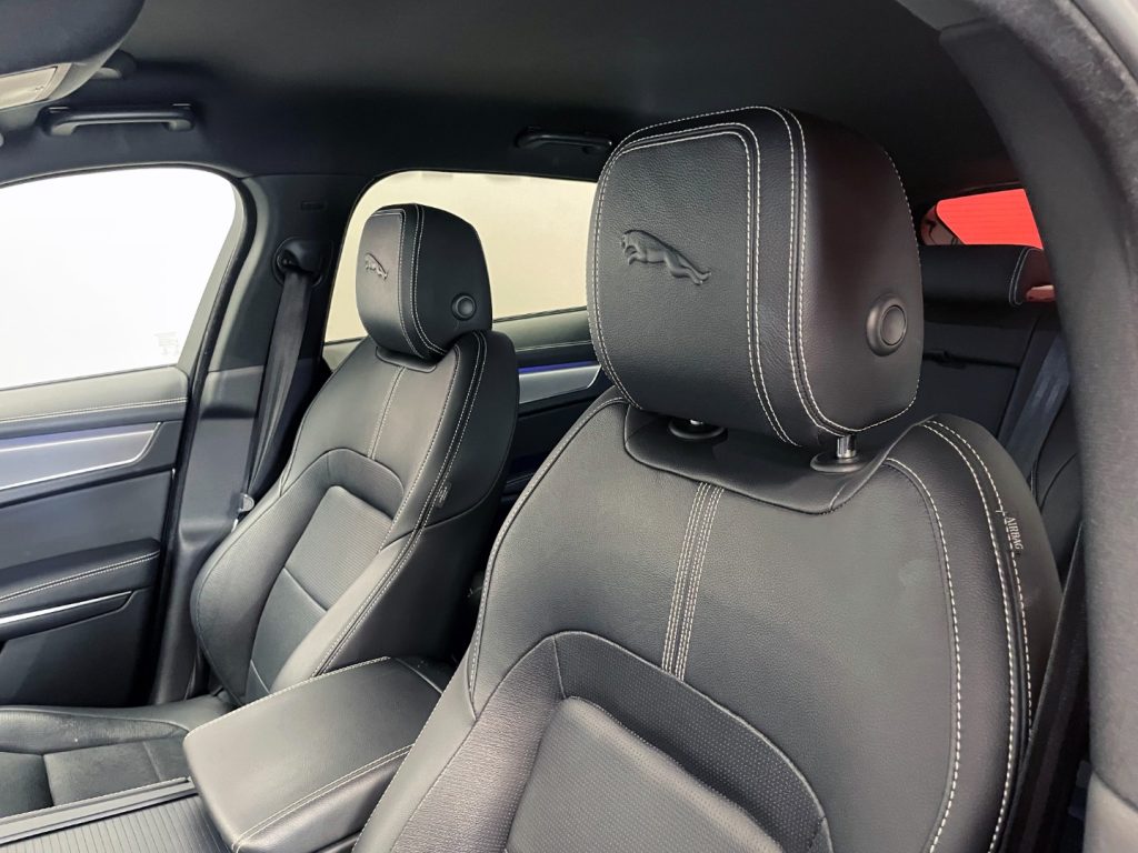 JAGUAR F-Pace 2.0d MHEV R-DYNAMIC HSE AWD 204CV - IVA DEDUCIBILE - 42