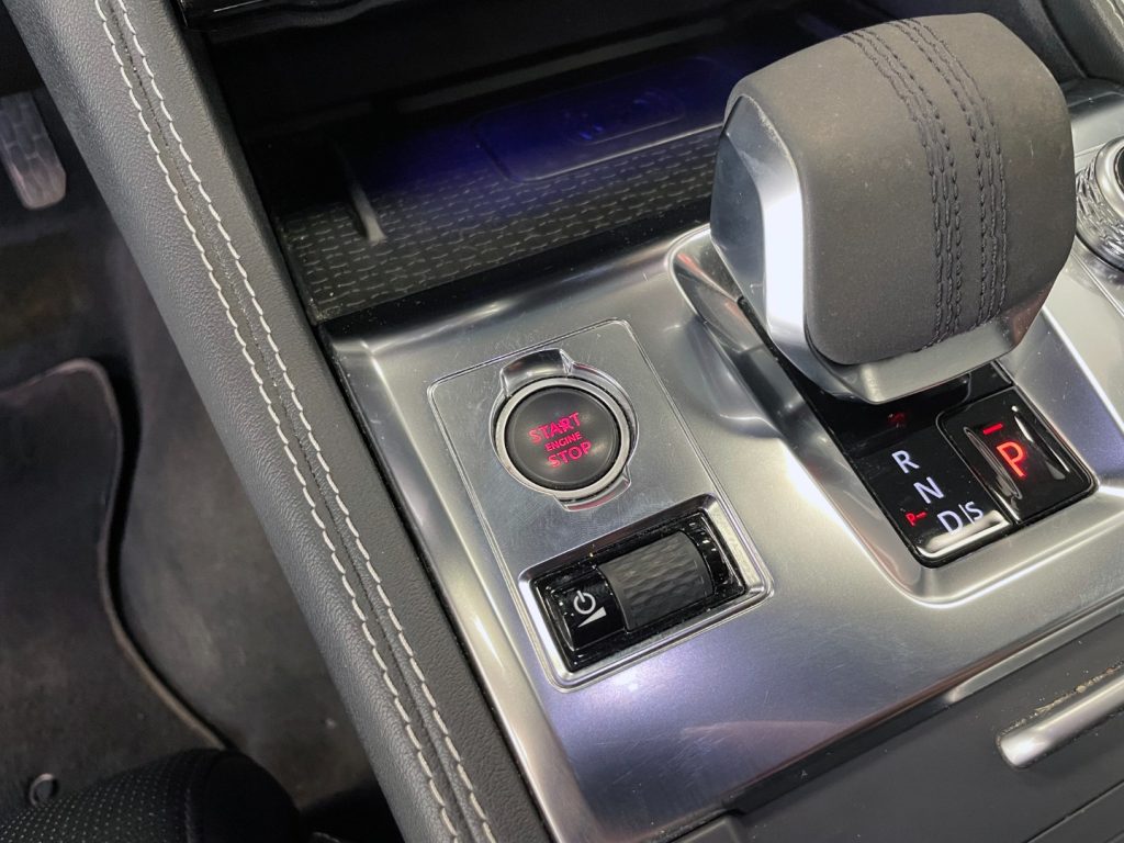 JAGUAR F-Pace 2.0d MHEV R-DYNAMIC HSE AWD 204CV - IVA DEDUCIBILE - 44