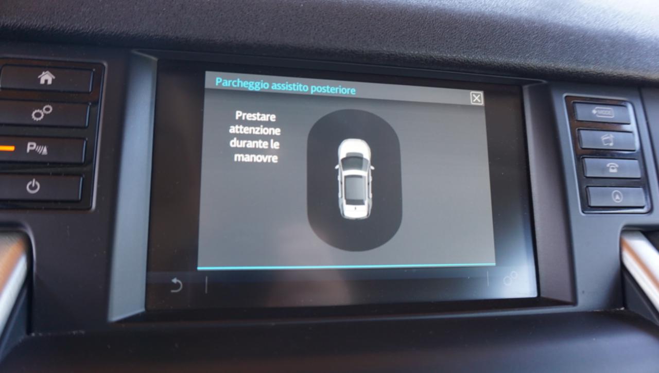 LAND ROVER Discovery Sport 2.0 TD4 150 CV Auto Business Edition - 24